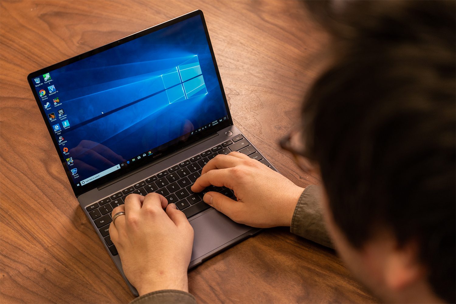 revision matebook 13 2019 huawei 10