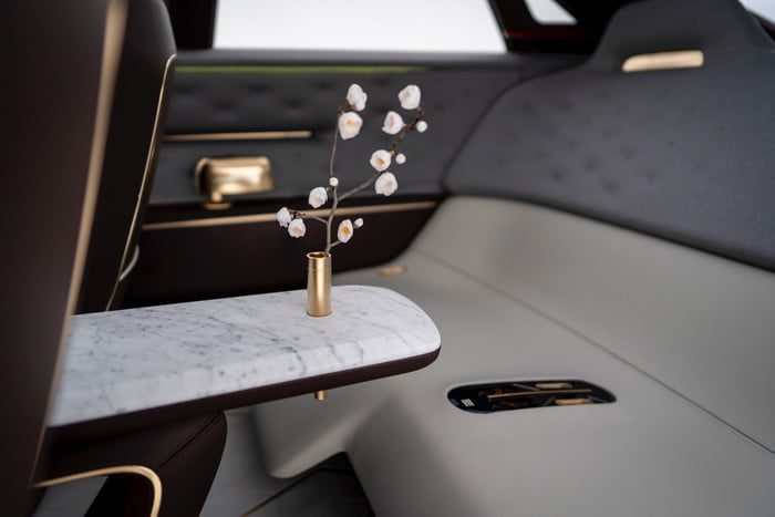 infiniti qx inspiration suv electrica concept 12 700x467 c