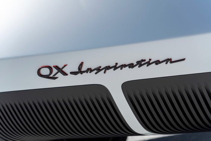 infiniti qx inspiration suv electrica concept 8 700x467 c