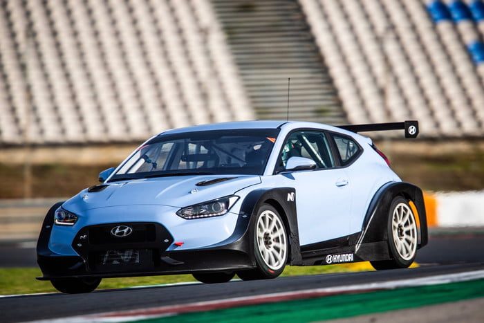 hyundai veloster n tcr imsa large 35109 velosterntcr 700x467 c