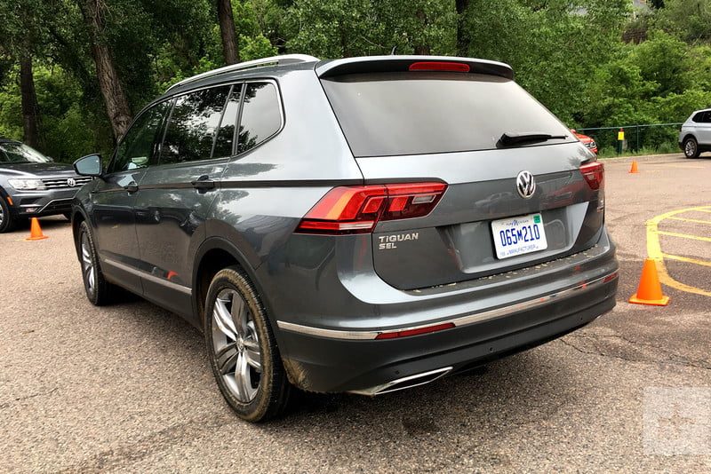 revision volkswagen tiguan 2019 2018 vw back cornerv2 800x534 c
