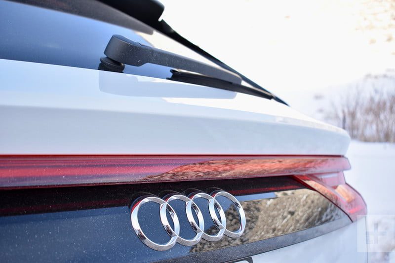 revision audi q8 2019 review se 11 800x534 c