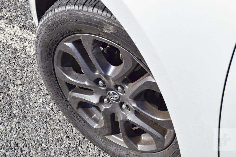 revision toyota yaris xle 2019 sedan review 6851 800x534 c