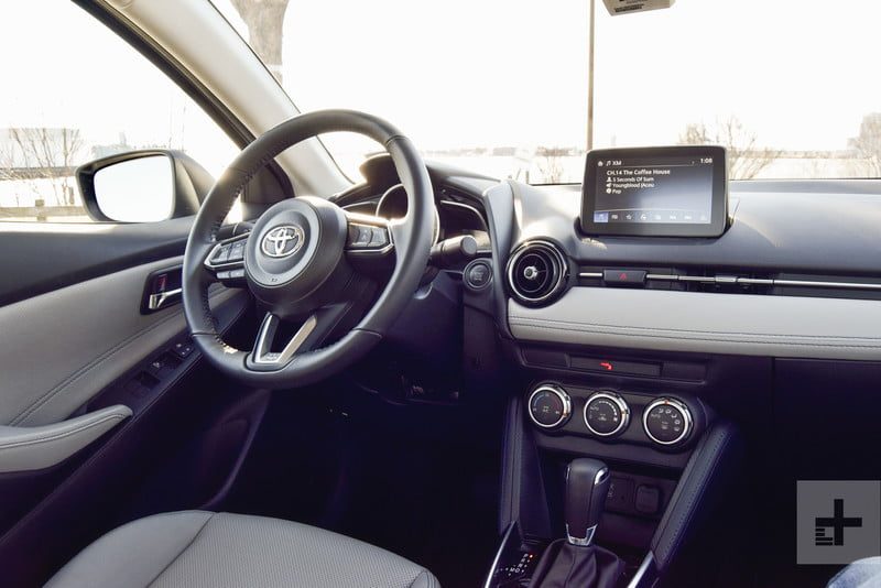 revision toyota yaris xle 2019 sedan review 6857 800x534 c