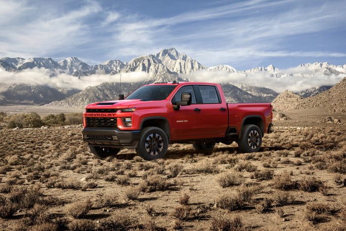 chevrolet silverado hd 2020 2 2500 custom 700x467 c