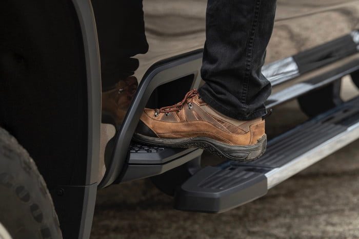 chevrolet silverado hd 2020 2 2500 high country 4 700x467 c