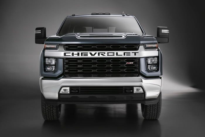 chevrolet silverado hd 2020 2 8 700x467 c
