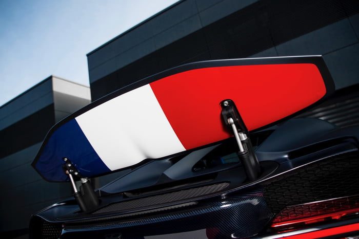 bugatti 110 aniversario chiron 29r6658 700x467 c