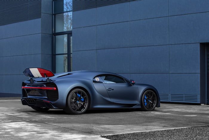 bugatti 110 aniversario chiron 61p0603 700x467 c