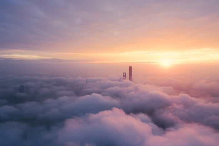 fotografia drones bird view of lujiazui at dawn 700x467 c