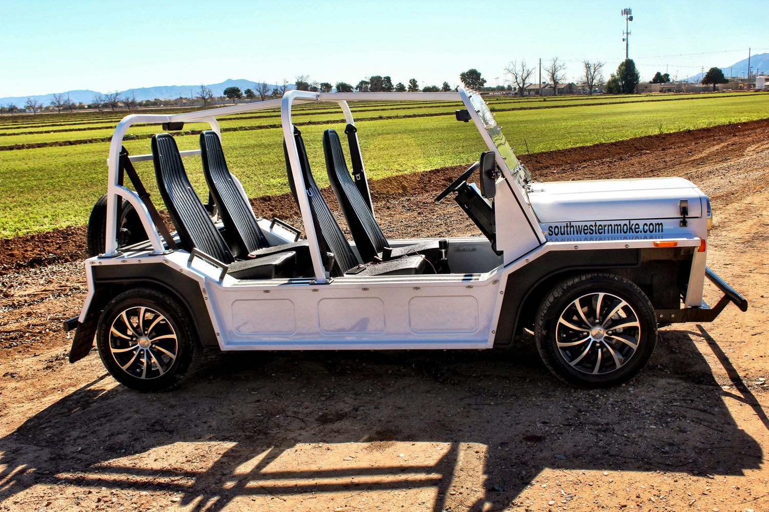 detras del volante emoke electrico e moke car 10