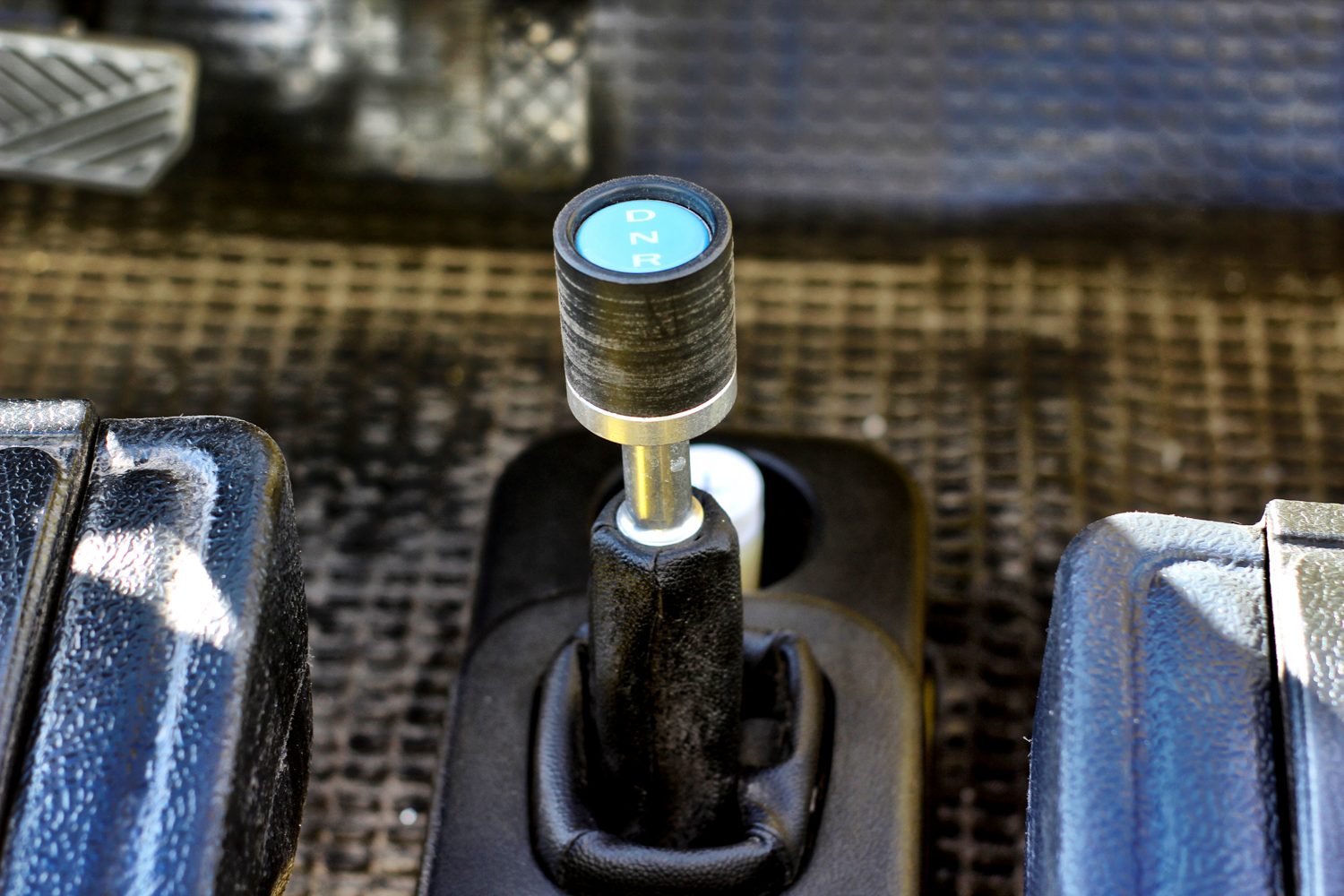 detras del volante emoke electrico e moke car 5