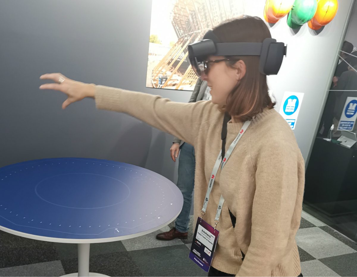 como se ve y siente el hololens 2 de microsoft hands on 3