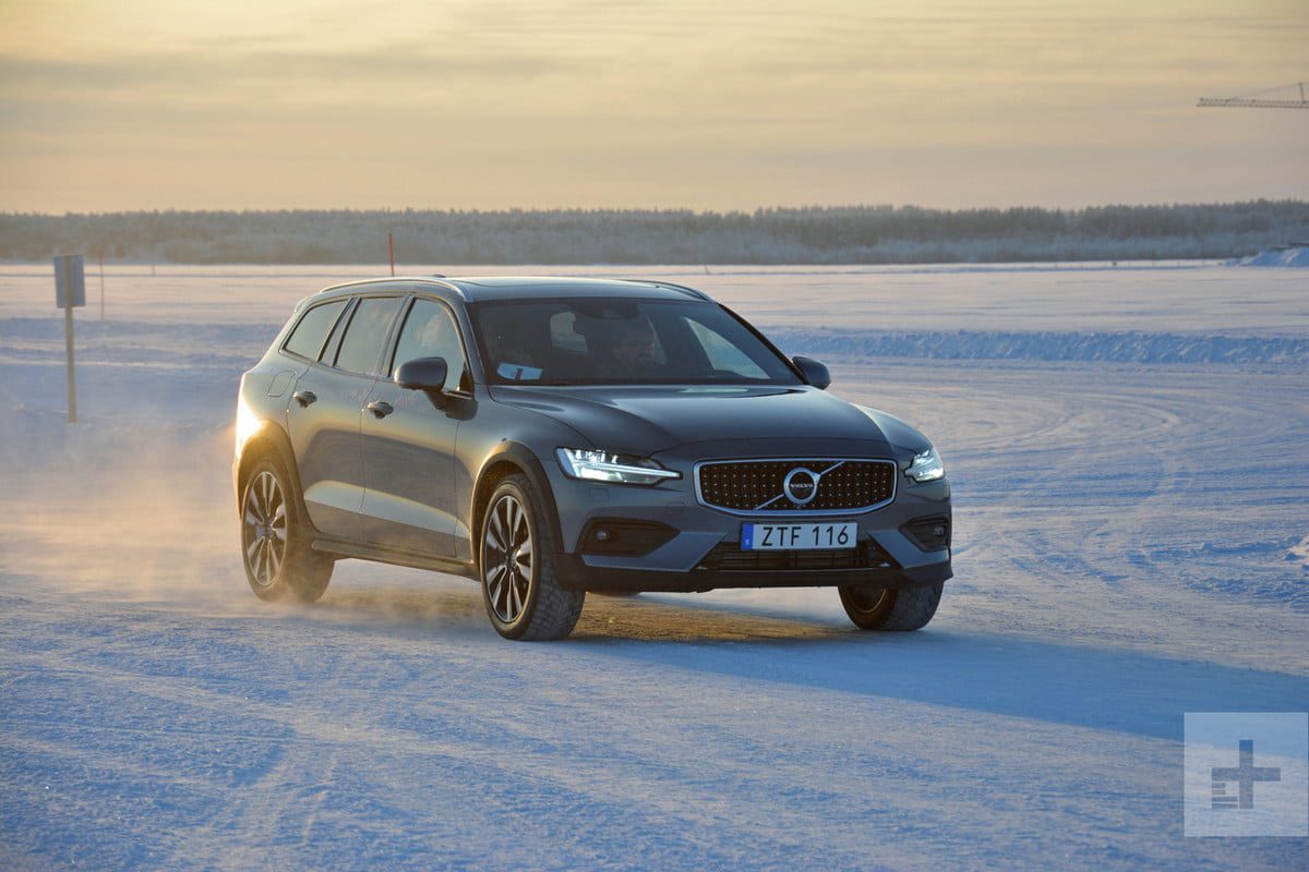 revision volvo v60 cross country rg 2020 8 800x534 c