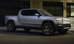 amazon rivian camionetas electricas gm 02