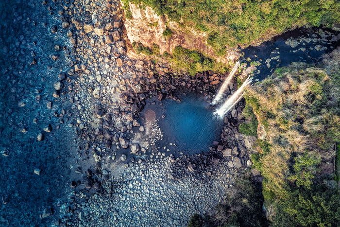 fotografia drones second waterfall drone 700x467 c