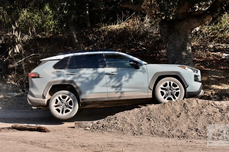 revision toyota rav4 2019 adventure 1 800x534 c