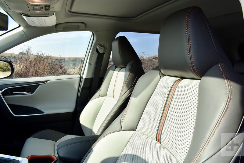 revision toyota rav4 2019 adventure 22 800x534 c