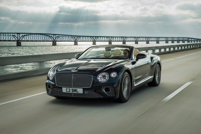 bentley continental gt v8 convertible 1 700x467 c