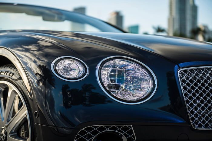 bentley continental gt v8 convertible 11 700x467 c