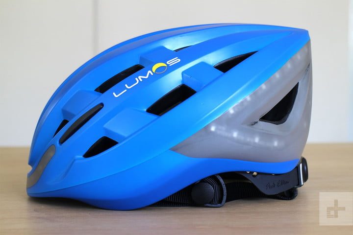 Lumos es uno de los mejores cascos inteligentes diseñados para el ciclismo nocturno.