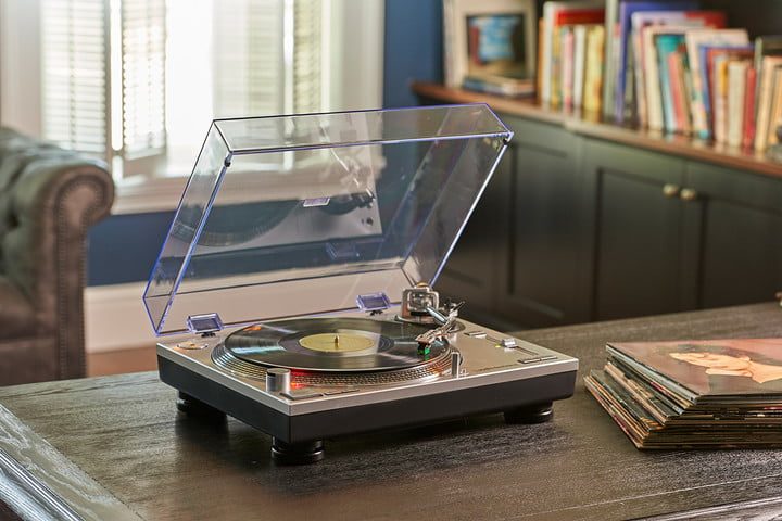 El LP120 de AudioTechnica encabeza el listado de los mejores tocadiscos.