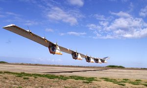 softbank dron red 5g helios prototype flying wing 1494x835