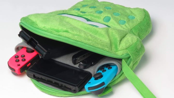 HORI busca seducir a los más jóvenes fanáticos de Nintendo Switch con una funda de felpa.