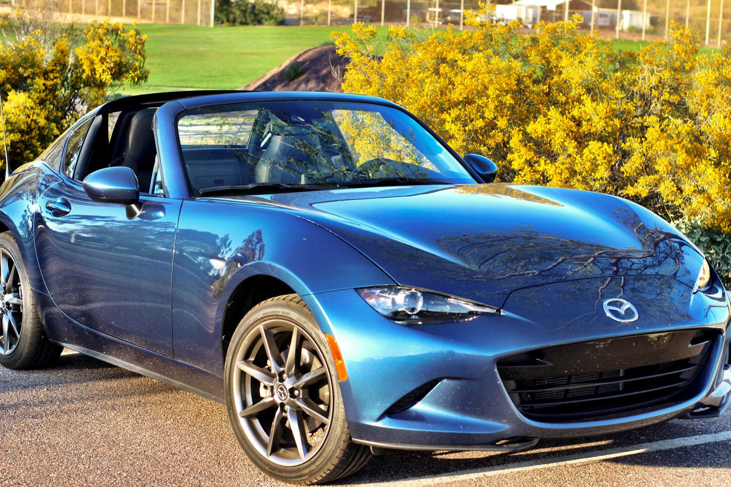 al volante del mazda mx 5 miata 2019 12