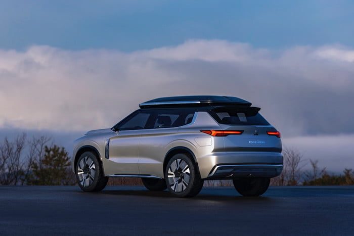 mitsubishi engelberg tourer concept 2019 motors makes world premiere of the a 6 700x467 c