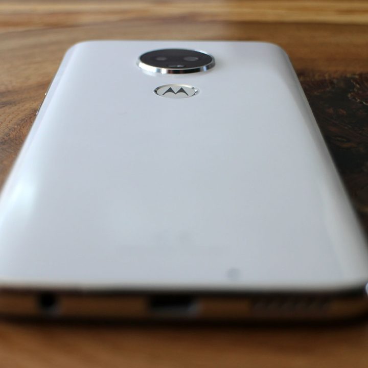revision moto g7 review 14