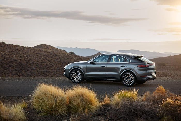 porsche cayenne coupe 2020 7 700x467 c