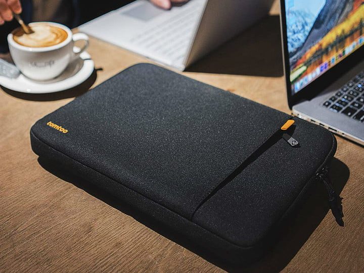 Funda para MacBook Tomtoc 360