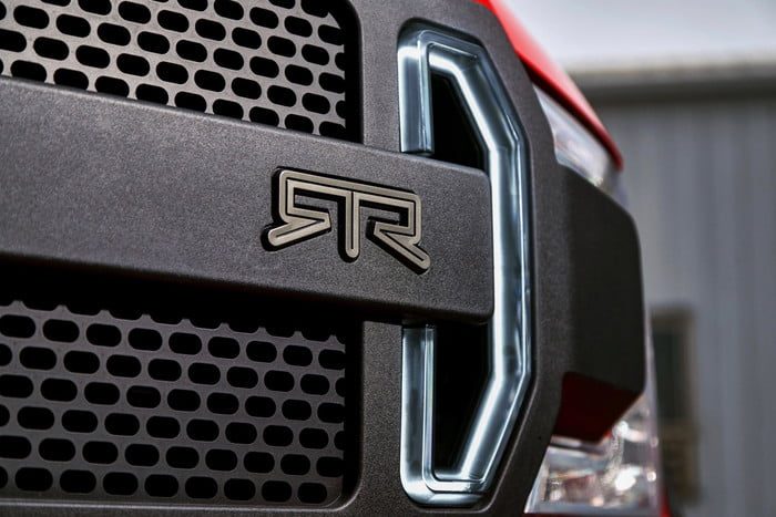 ford f 150 paquete todoterreno rtr 2019 1 8 700x467 c