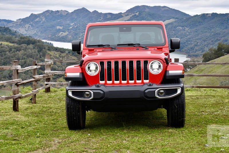 revision jeep gladiator 2020 26 800x534 c