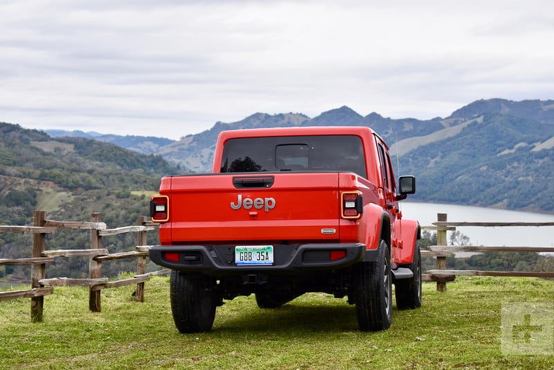 revision jeep gladiator 2020 29 800x534 c