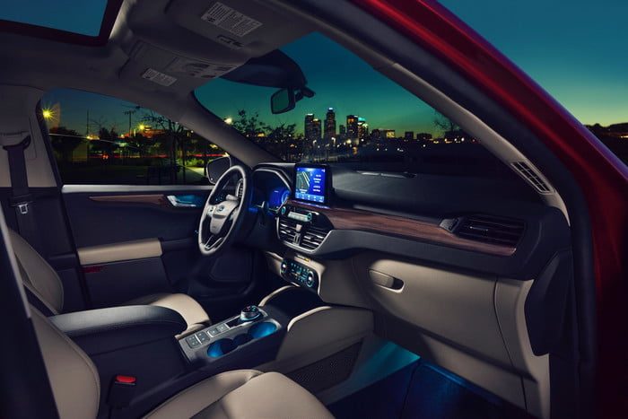 ford escape 2020 20 frd esp 45920 700x467 c