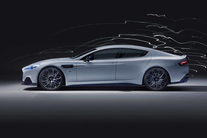 rapid e aston martin 007 rapide official 2 700x467 c