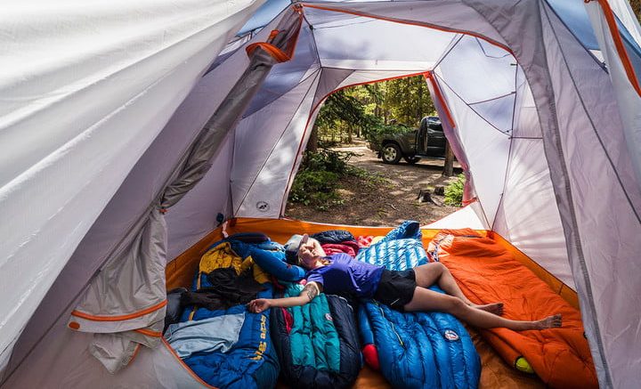 equipamiento de montaña sostenible