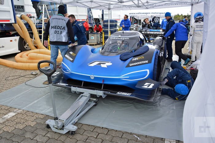 volkswagen idr nurburgring nordschleife dt id r ring 425 1 700x467 c