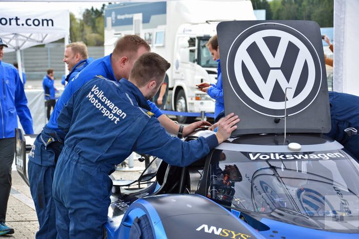 volkswagen idr nurburgring nordschleife dt id r ring 425 4 700x467 c