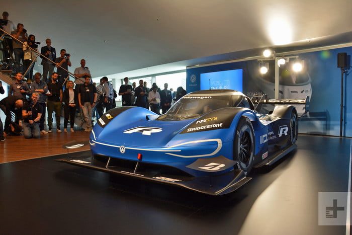 volkswagen idr nurburgring nordschleife dt id r ring live 1 700x467 c