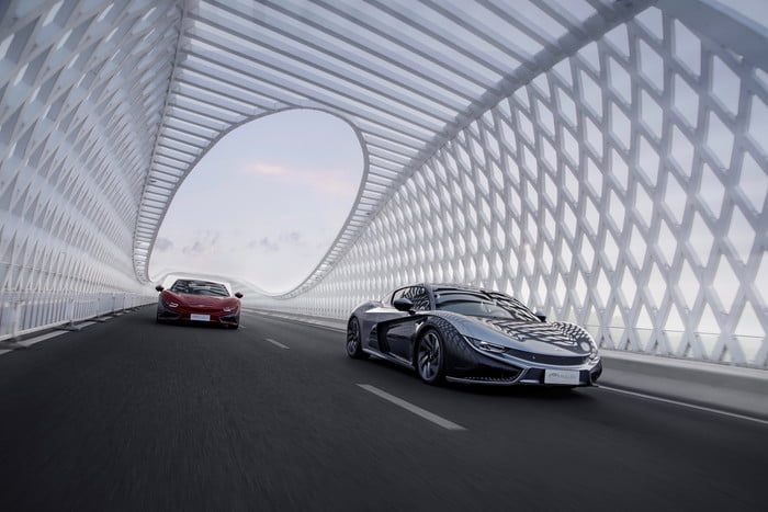 electrico chino mullen qiantu galleryimage9 700x467 c