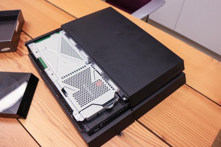 cambiar el disco duro de la PS4