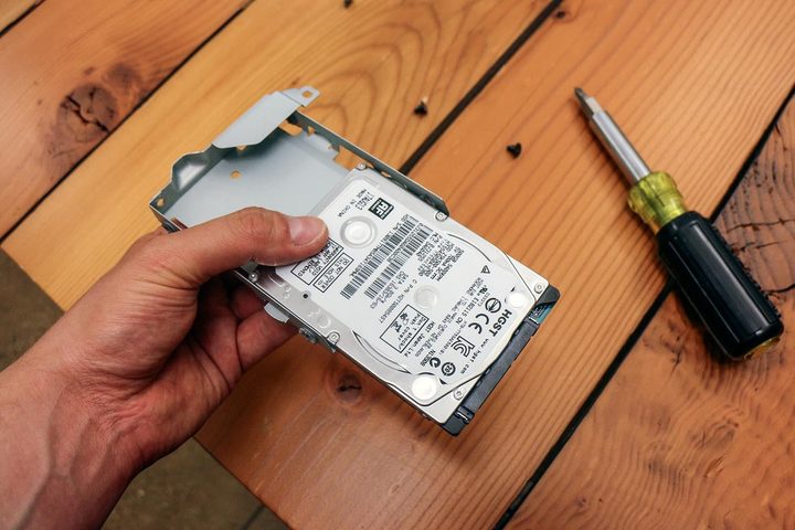 cambiar el disco duro de la PS4