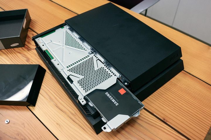 cambiar el disco duro de la PS4