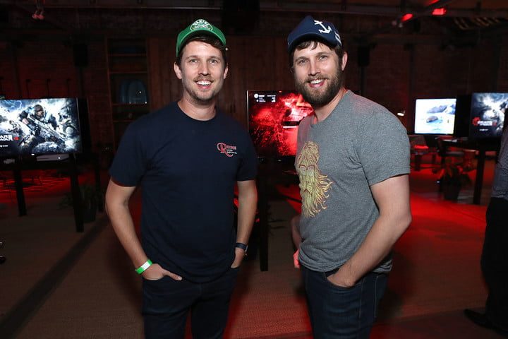 Jon Heder: famosos con hermanos gemelos