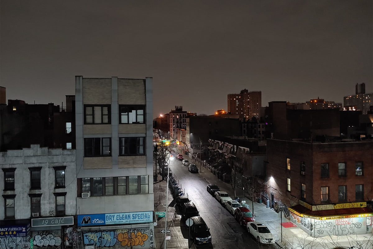 revision lg g8 thinq comps night 1200x800 c