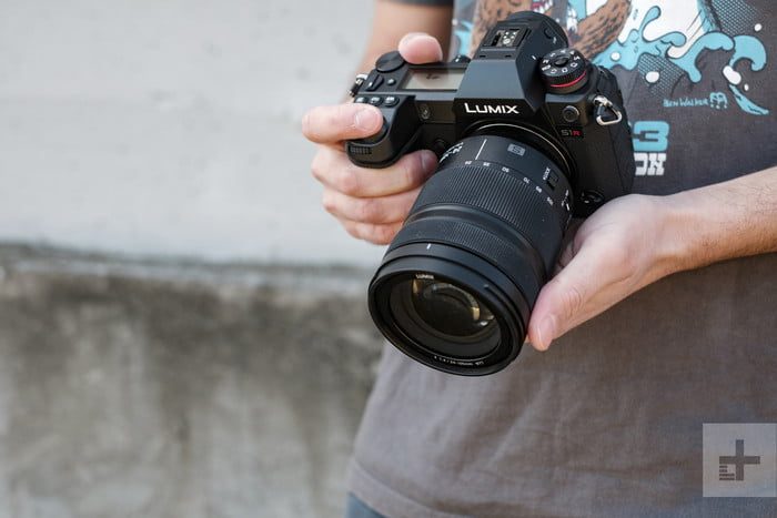 Panasonic Lumix S1R vs. Sony A7R III