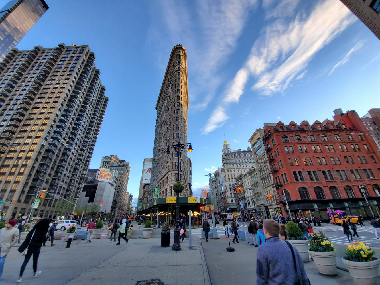 revision samsung galaxy fold camera sample wide angle 1